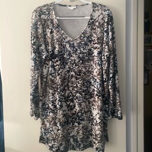 Like NEW J.Jill Deep V-neck Velvety Velour Tunic Multi Color L